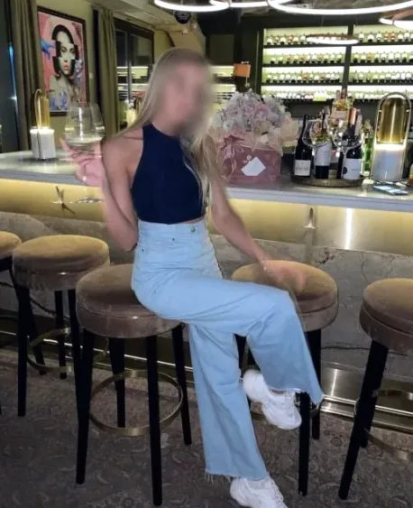 Celina, 34