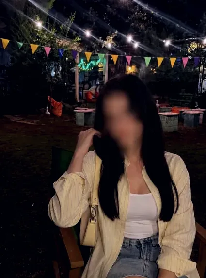 Emily, 24