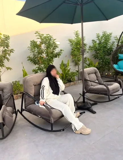 Fatma, 26