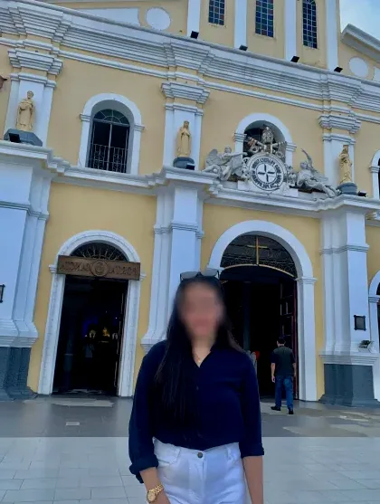 Fatma, 24