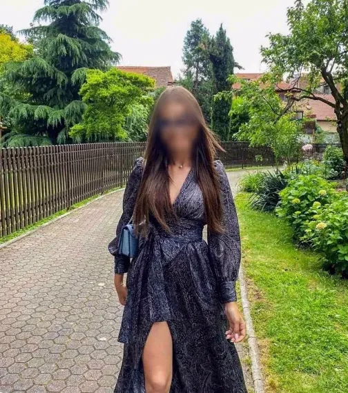 Franziska, 24