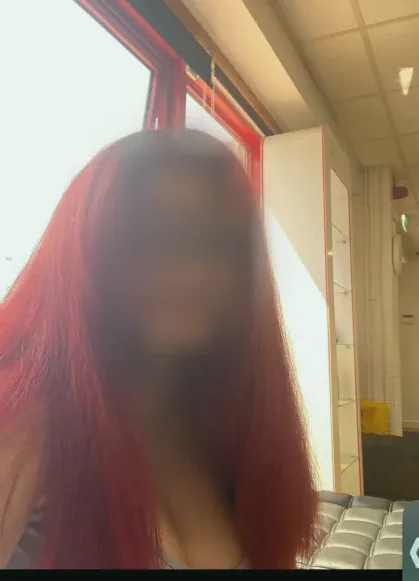 Greta, 19