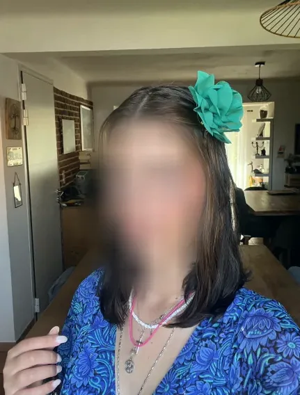 Josephine, 23