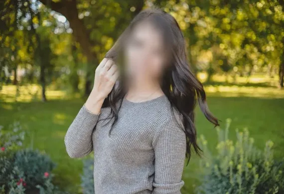 Lara, 32