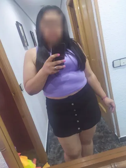 Laura, 34