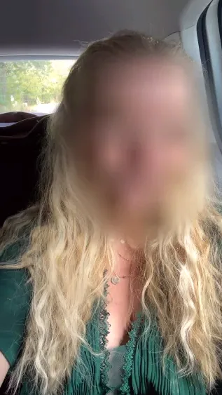 Lena, 29