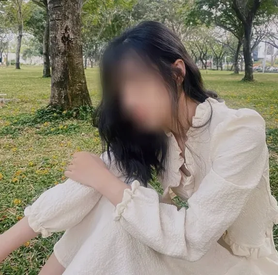 Nadine, 20