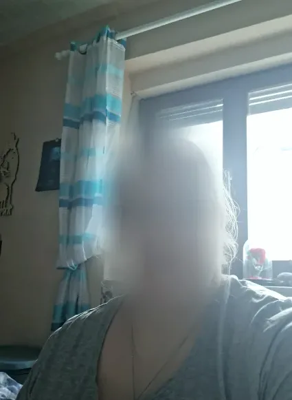Nadja, 25