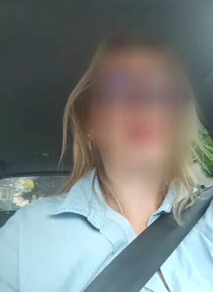 Nina, 34