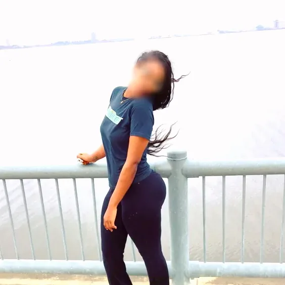 Nora, 35