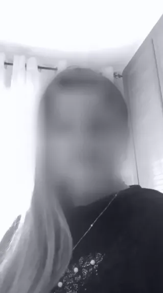 Özlem, 40