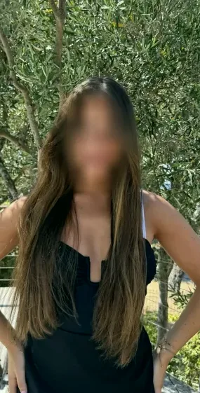 Viktoria, 35